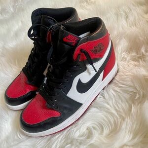 Nike Air High Top Dunks , size 8 Women’s , only worn a few times , like new
